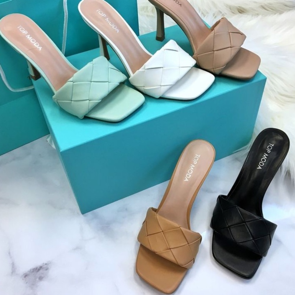 BLACK WOMEN FAUX LEATHER MULES - Picture 1 of 4